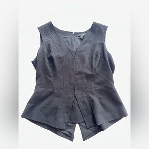 White House Black Market top, zip up backing, non-stretch, size 14